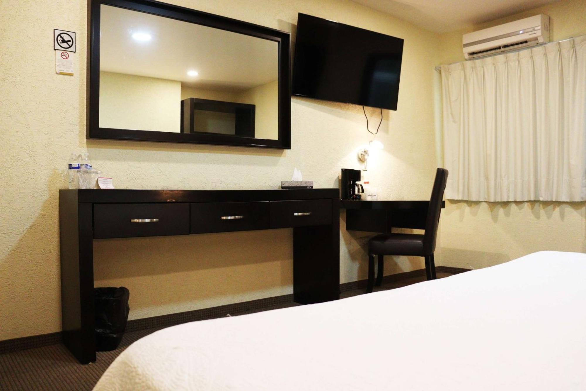 Wyndham Garden Aguascalientes Hotel & Casino Ngoại thất bức ảnh