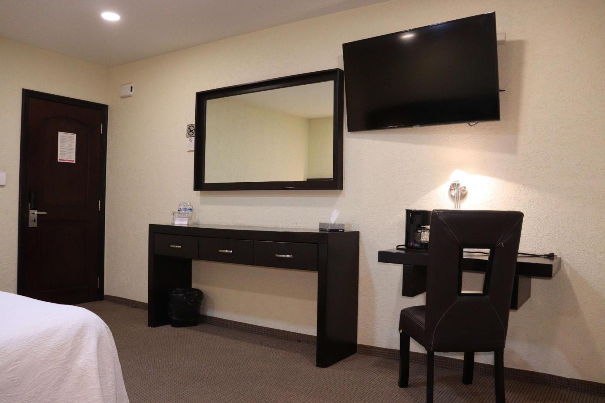Wyndham Garden Aguascalientes Hotel & Casino Ngoại thất bức ảnh