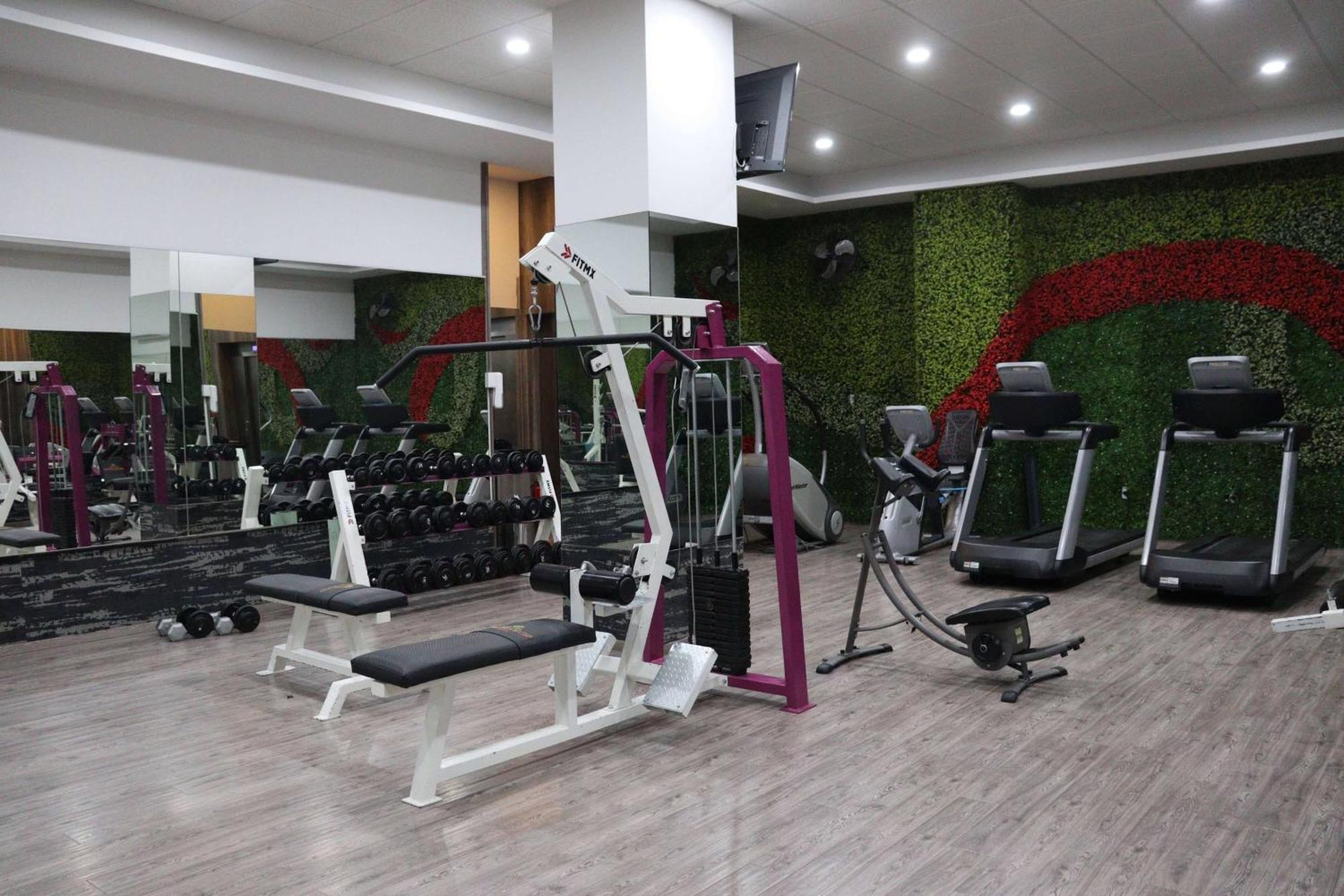 Wyndham Garden Aguascalientes Hotel & Casino Ngoại thất bức ảnh