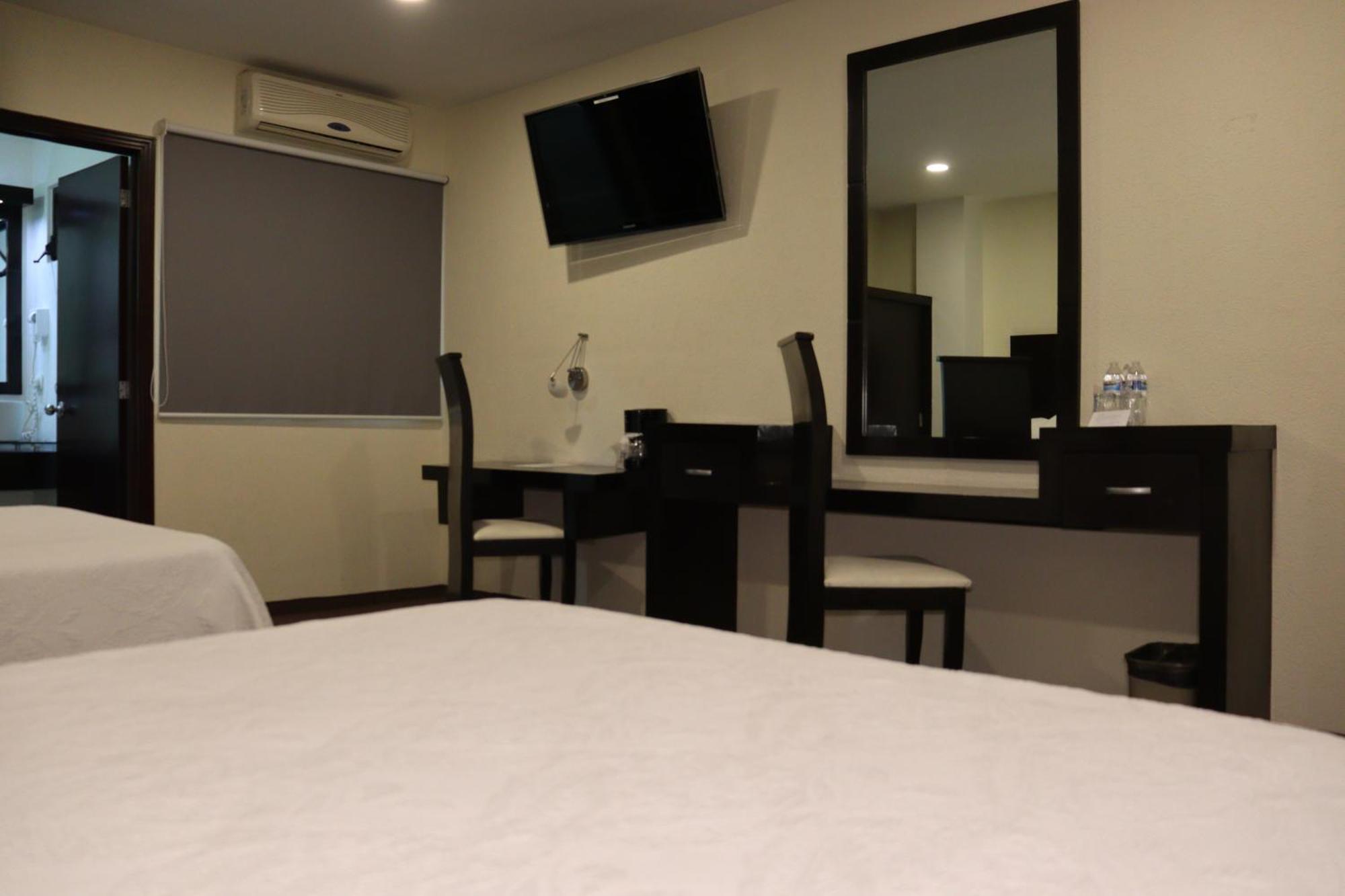 Wyndham Garden Aguascalientes Hotel & Casino Ngoại thất bức ảnh